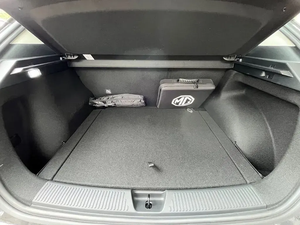 Gebraucht MG MG4 EV 139 kW (190 PS) 2026 Grau Kleinwagen