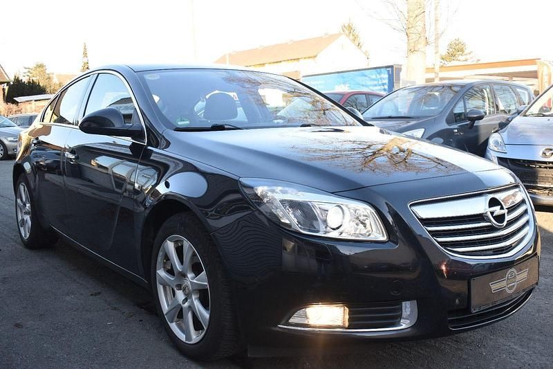 Gebraucht Opel Insignia Innovation 160 PS (117 kW) 2011 Schwarz Limousine