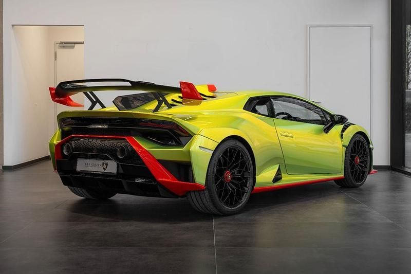 Gebraucht Lamborghini Huracán 640 PS (470 kW) 2026 Grün