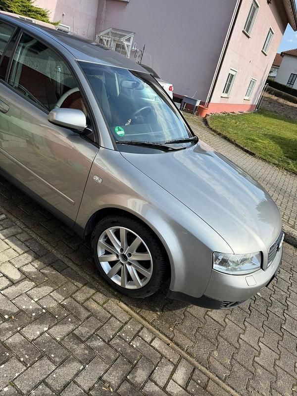 Gebraucht Audi A4 2002 Silber Limousine