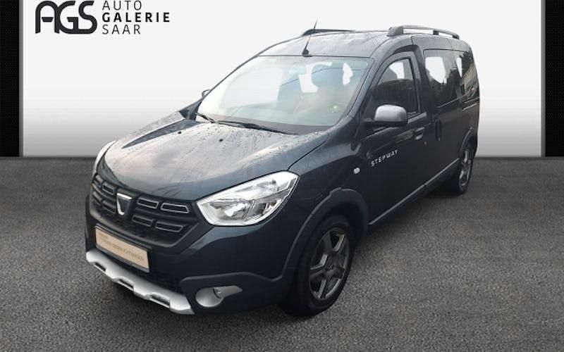 Grau Gebraucht 2021 Dacia Dokker Stepway Van / Kleinbus | 14.990 € (Guter Preis) - Bild 1/4