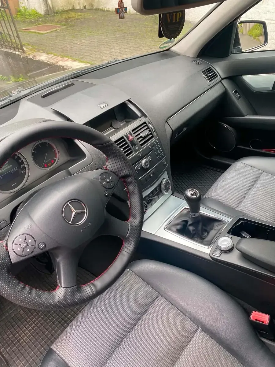Gebraucht Mercedes C220 170 PS (125 kW) 2008 Schwarz Kombi