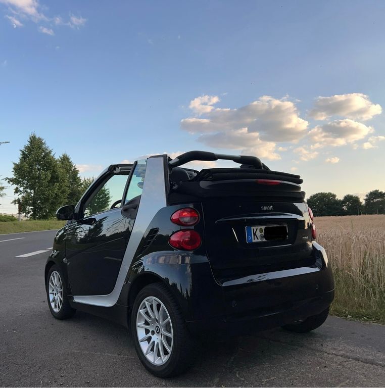Schwarz Gebraucht 2012 Smart ForTwo Cabrio Passion Cabrio | 4.699 € (Guter Preis) - Bild 1/4