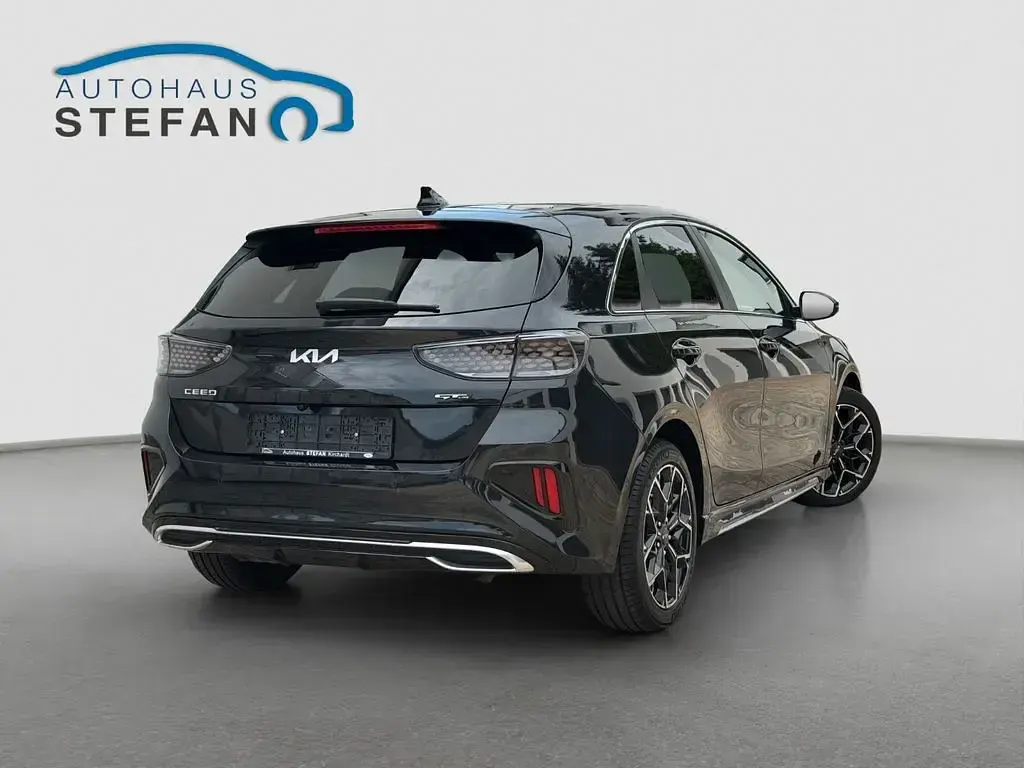 Gebraucht Kia Ceed GT GT-Line 136 PS (100 kW) 2024 Schwarz Limousine