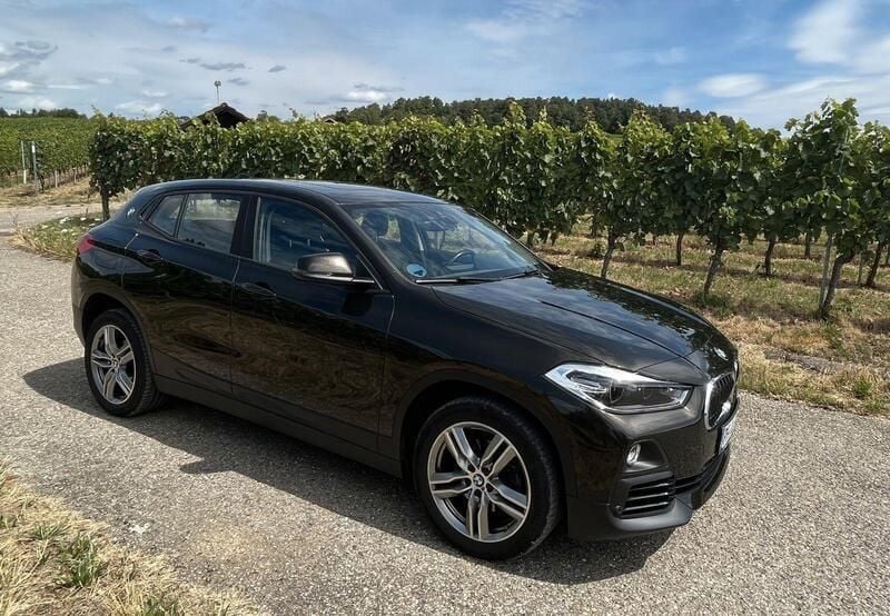 Braun Gebraucht 2019 BMW X2 Sport Line SUV | 20.800 € (Guter Preis) - Bild 1/4