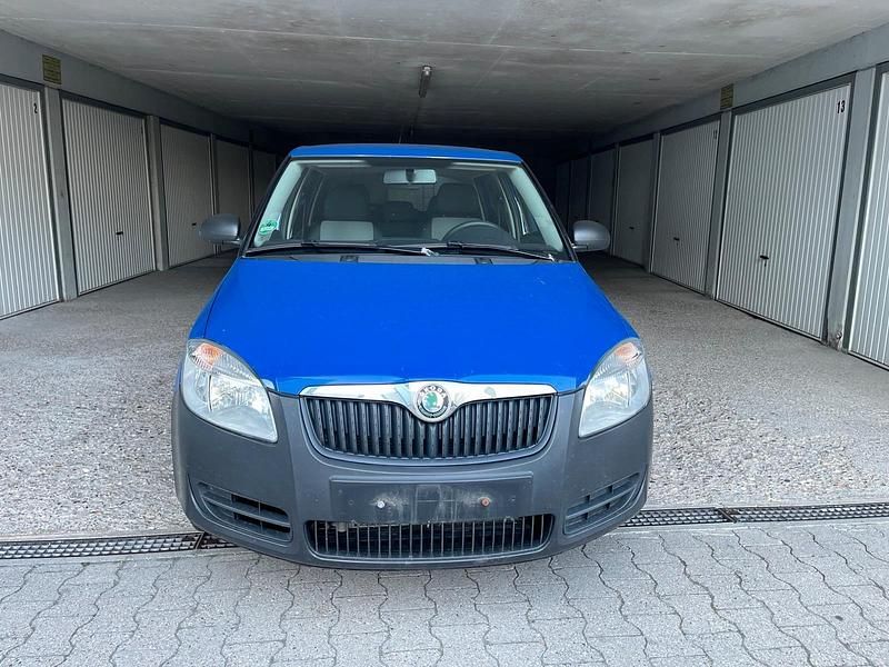 Blau Gebraucht 2009 Skoda Fabia Kleinwagen | 950 € (Superpreis) - Bild 1/4