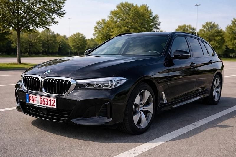 Gebraucht BMW 520 190 PS (139 kW) 2022 Schwarz Kombi