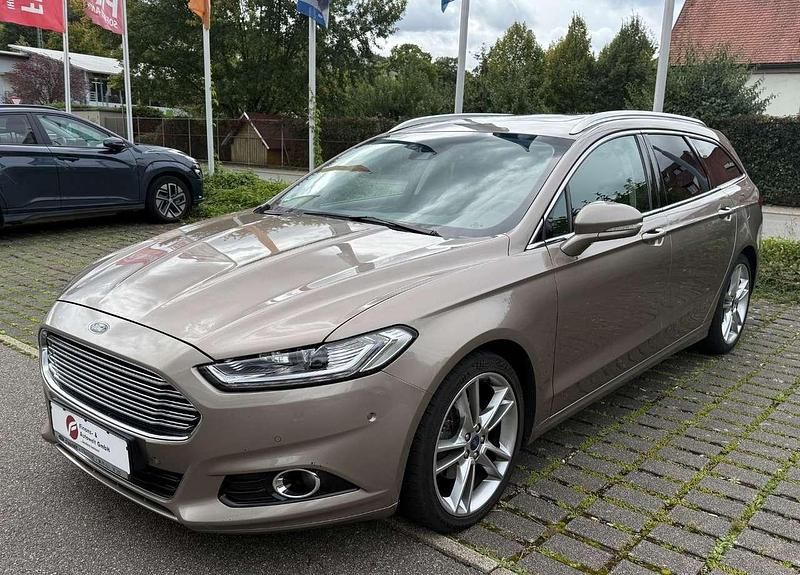 Silber Gebraucht 2018 Ford Mondeo Titanium Kombi | 10.890 € (Guter Preis) - Bild 1/4