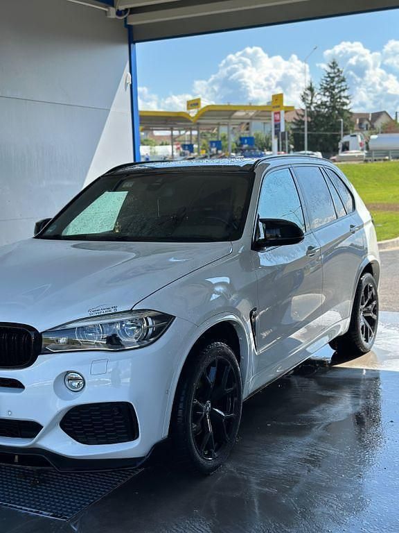 Weiß Gebraucht 2016 BMW X5 Performance SUV | 23.200 € (Superpreis) - Bild 1/4