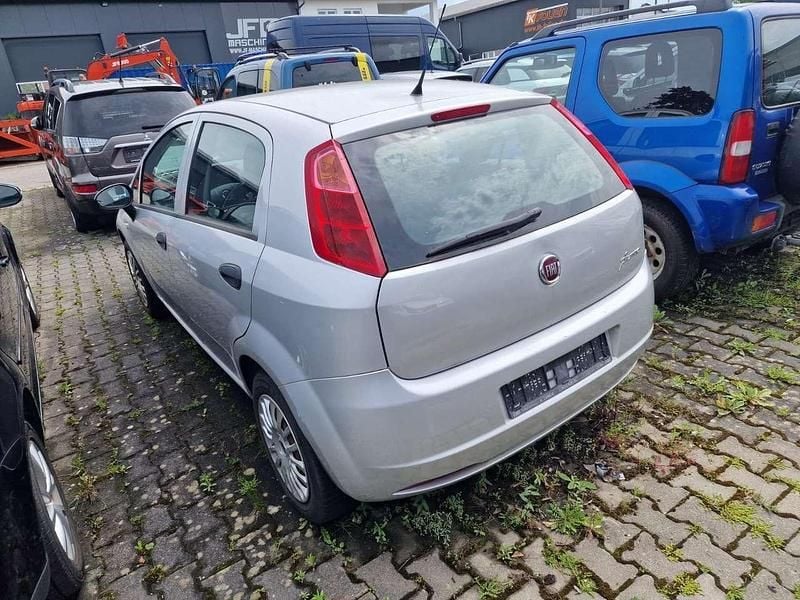 Gebraucht Fiat Punto Evo More 69 PS (50 kW) 2013 Silber Kleinwagen