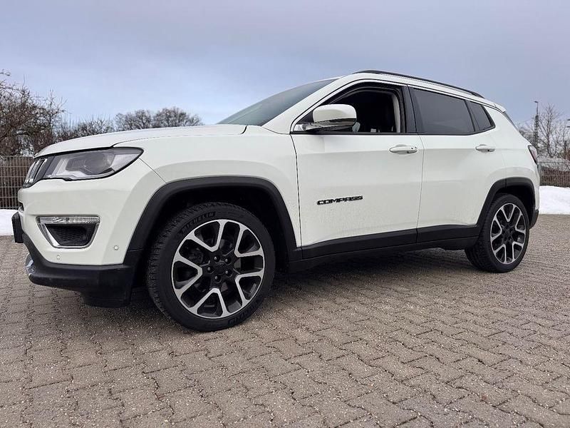 Weiß Gebraucht 2021 Jeep Compass Limited SUV | 17.999 € (Fairer Preis) - Bild 1/4