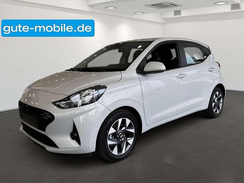 Grau Neu 2025 Hyundai i10 Trend Kleinwagen | 18.390 € (Fairer Preis) - Bild 1/4