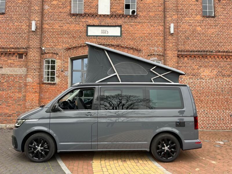 Pure grey Gebraucht 2022 VW T6.1 California Van | 61.999 € (Guter Preis) - Bild 1/4