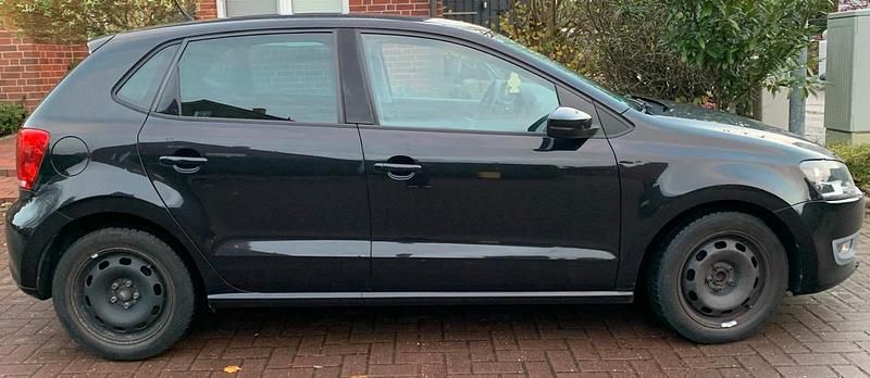 Gebraucht VW Polo 70 PS (51 kW) 2010 Schwarz Kleinwagen