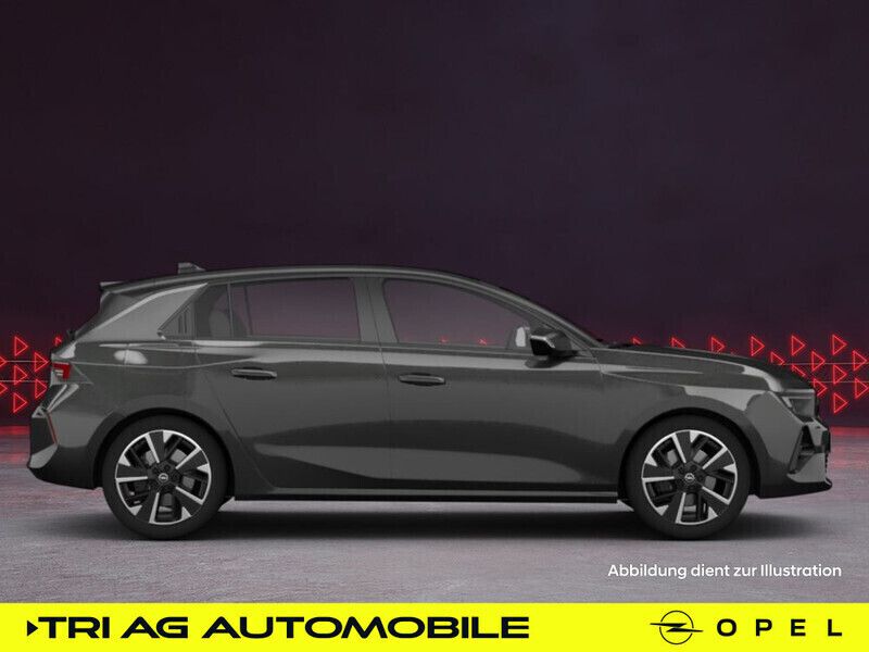 Usata Opel Astra Edition 145 CV (106 kW) 2022 Andere farbe Utilitaria