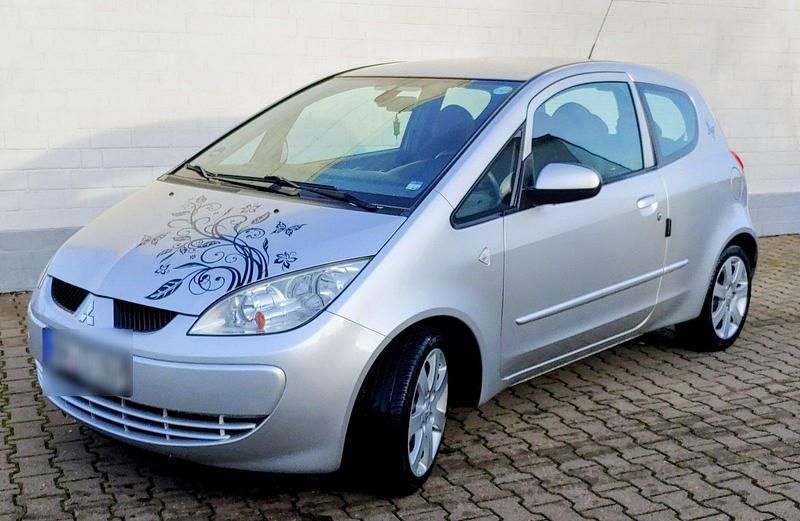 Silber Gebraucht 2006 Mitsubishi Colt Kleinwagen | 2.499 € (Fairer Preis) - Bild 1/3