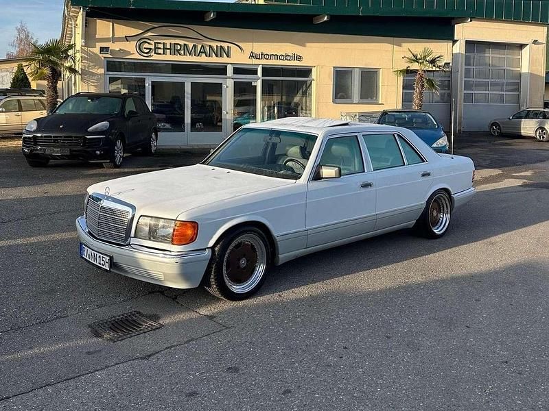 Weiß Gebraucht 1990 Mercedes 500 Limousine | 17.250 € - Bild 1/4