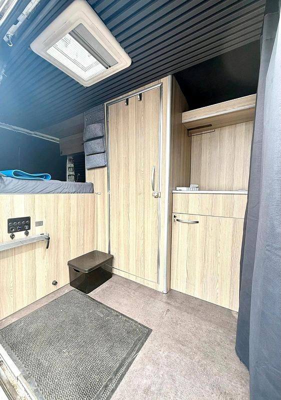 Second-hand Citroën Jumper 122 CP (89 kW) 2008 Alb Monovolum