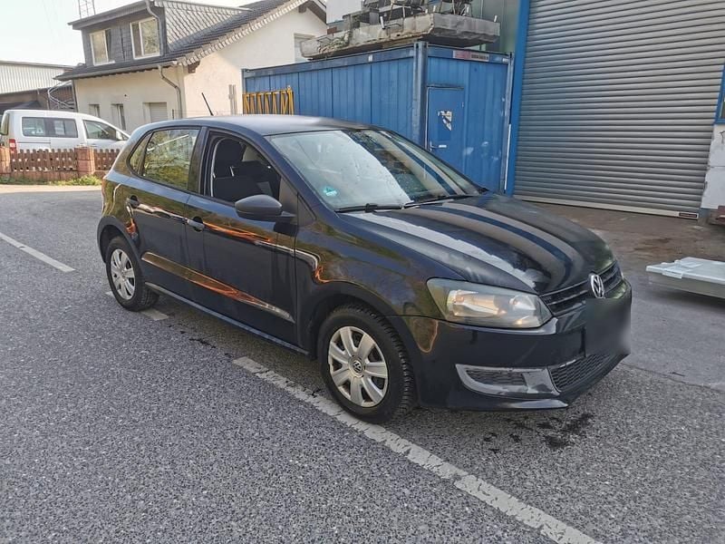 Gebraucht VW Polo 69 PS (50 kW) 2010 Schwarz Kleinwagen