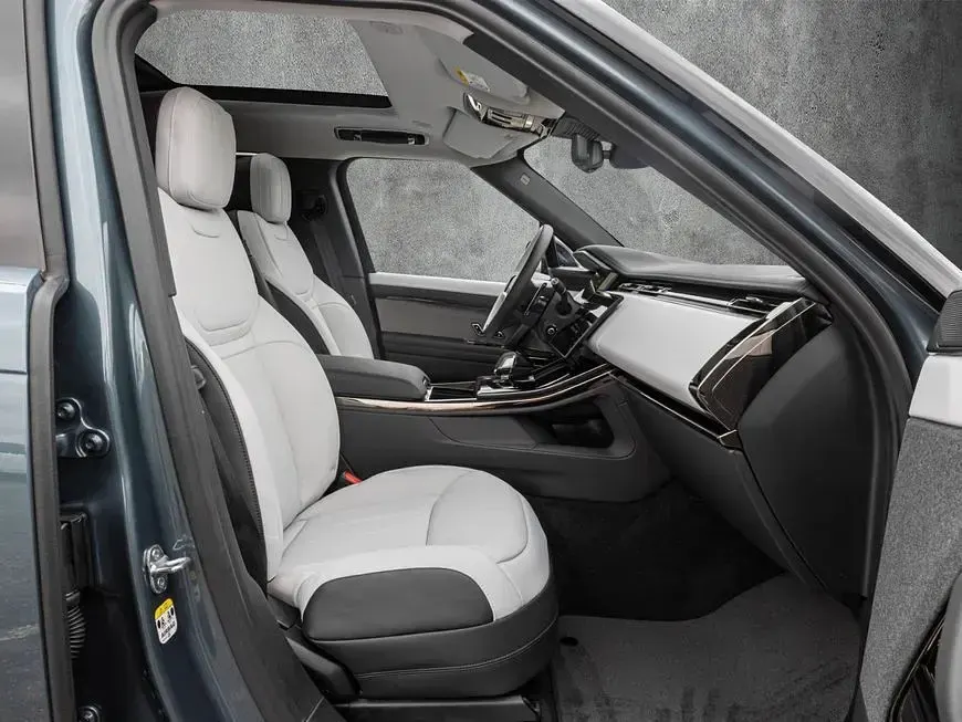 Gebraucht Land Rover Range Rover Sport HSE Dynamic 466 PS (342 kW) 2024 Giola green SUV