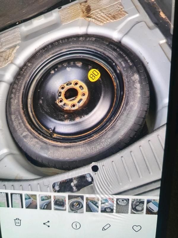 Gebraucht Ford C-MAX 105 PS (77 kW) 2006 Silber Van / Kleinbus