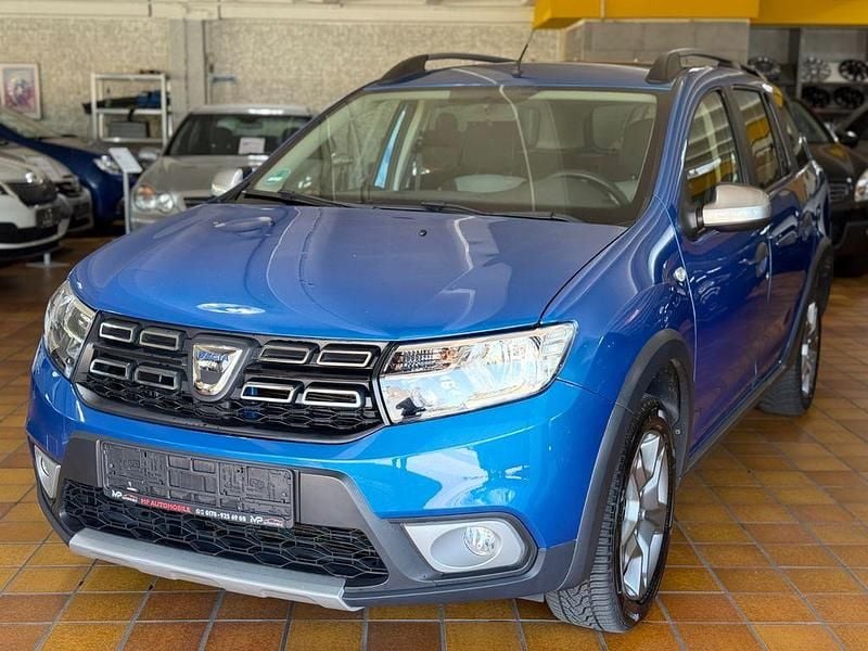 Gebraucht Dacia Logan MCV Stepway 90 PS (66 kW) 2018 Blau Kombi