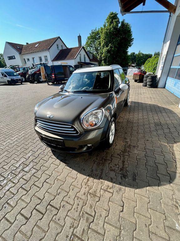 Grau Gebraucht 2013 Mini Cooper D Countryman SUV | 5.900 € (Guter Preis) - Bild 1/4