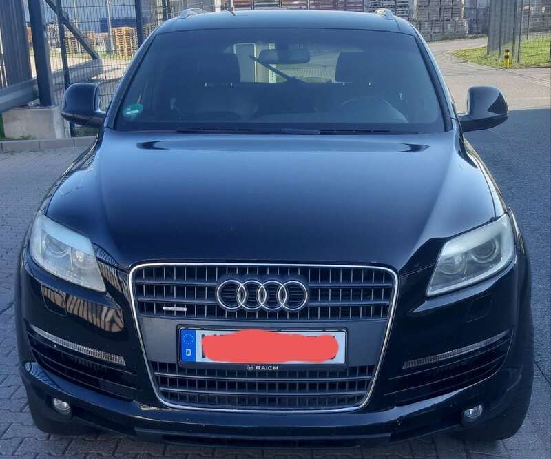 Schwarz Gebraucht 2006 Audi Q7 SUV | 8.800 € - Bild 1/4