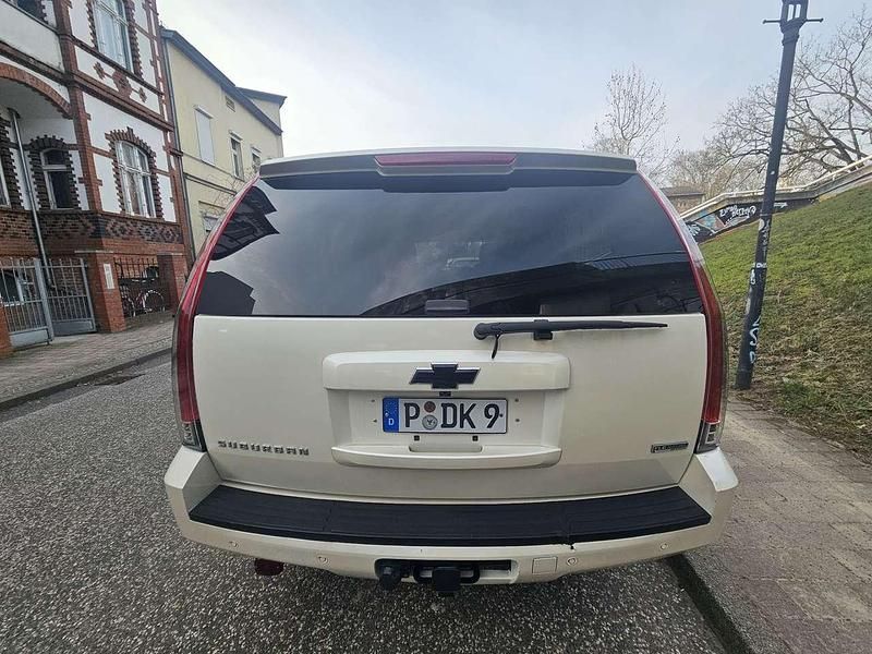 Gebraucht Chevrolet Suburban LTZ 330 PS (242 kW) 2008 Weiß SUV