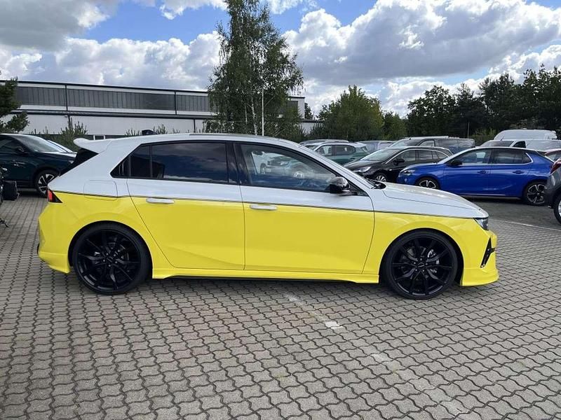 Gebraucht Opel Astra 131 PS (96 kW) 2025 Weiß Limousine