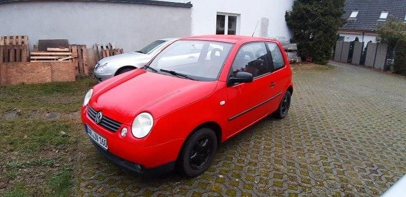 Rot Gebraucht 2001 VW Lupo Basis Kleinwagen | 1.800 € (Fairer Preis) - Bild 1/4