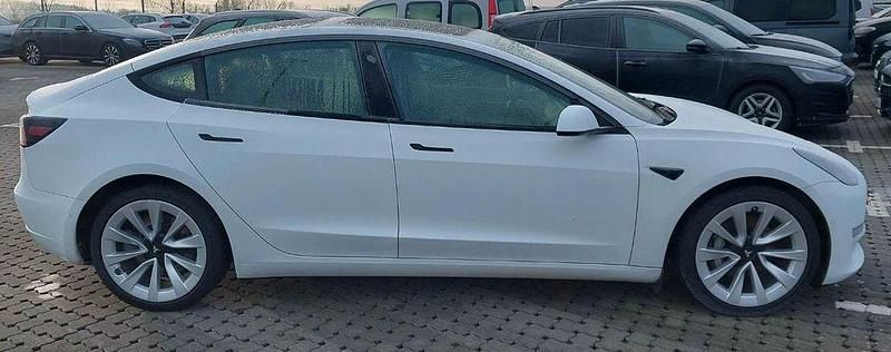 Gebraucht Tesla Model 3 324 kW (441 PS) 2021 Weiß Limousine