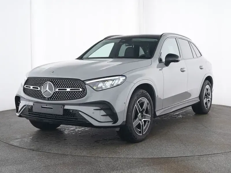 Gebraucht Mercedes GLC300 AMG 204 PS (150 kW) 2026 Grau SUV