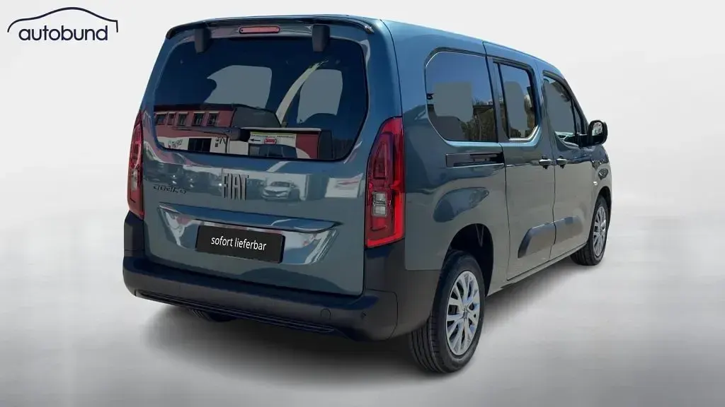 Neu Fiat Doblò 131 PS (96 kW) 2026 Blau Van / Kleinbus