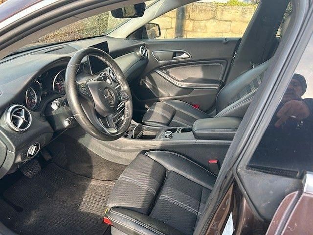 Gebraucht Mercedes CLA250 218 PS (160 kW) 2017 Braun Limousine