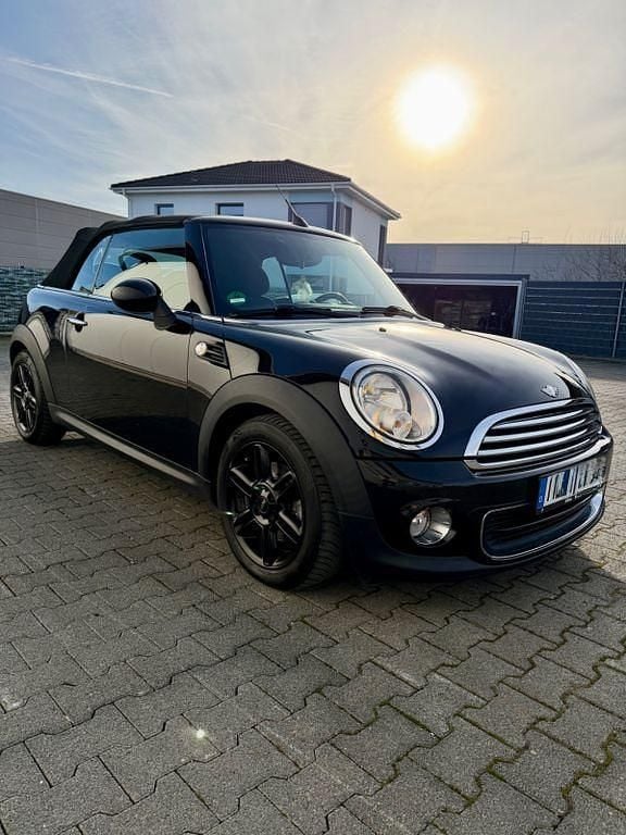 Schwarz Gebraucht 2011 Mini One Cabriolet Cabrio | 4.990 € (Guter Preis) - Bild 1/4