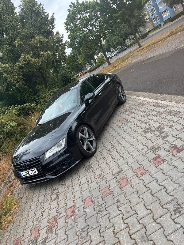 Schwarz Gebraucht 2012 Audi A7 S-Line Kleinwagen | 14.999 € (Fairer Preis) - Bild 1/4