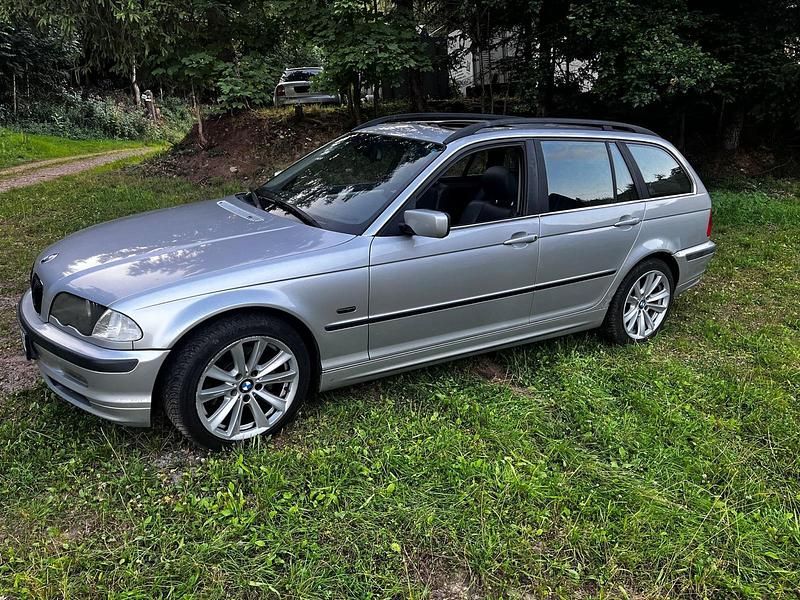 Gebraucht BMW 328 193 PS (141 kW) 2000 Silber Kombi
