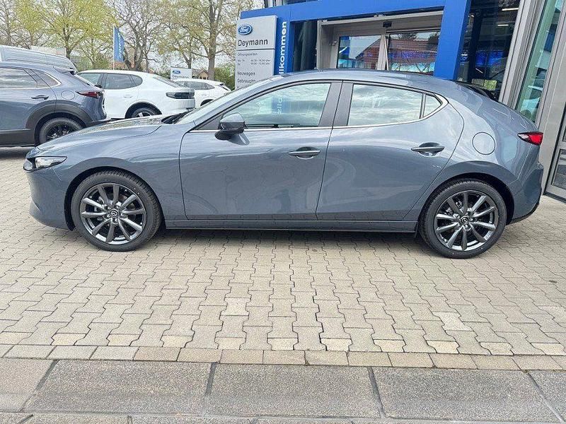 Neu Mazda 3 Center-Line 140 PS (102 kW) 2026 Grau Limousine