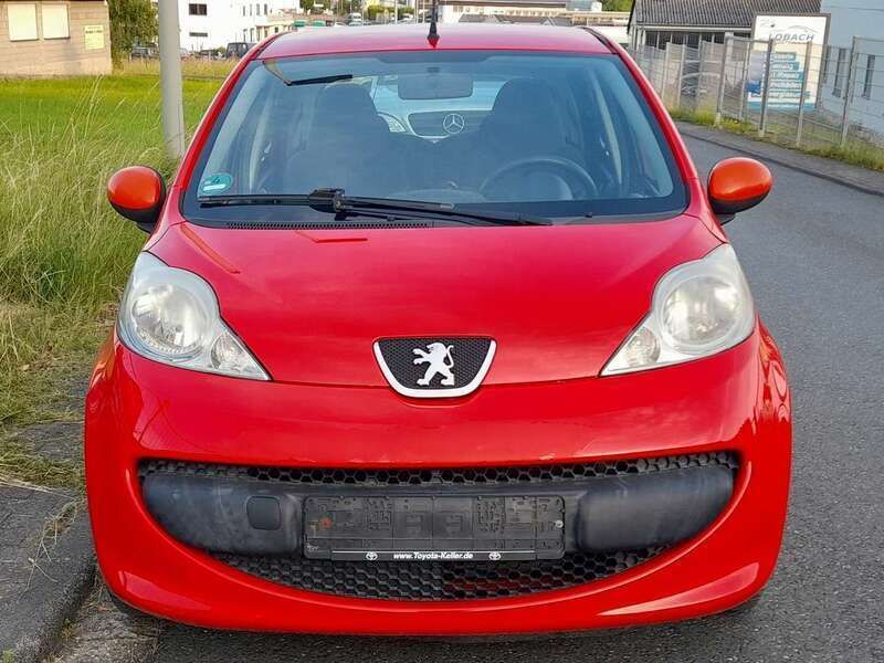 Rot Gebraucht 2008 Peugeot 107 Filou Kleinwagen | 1.750 € (Guter Preis) - Bild 1/2