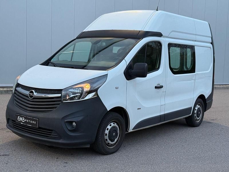 Weiß Gebraucht 2018 Opel Vivaro Van | 9.999 € (Superpreis) - Bild 1/4