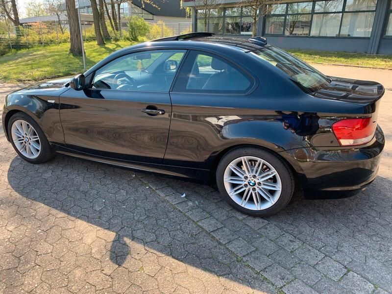 Schwarz Gebraucht 2010 BMW 118 Coupé Coupé | 7.500 € (Teuer) - Bild 1/4