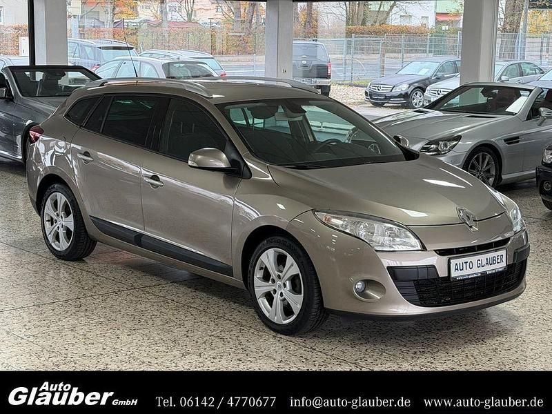 Gebraucht Renault Mégane III Dynamique 131 PS (96 kW) 2011 Beige Limousine
