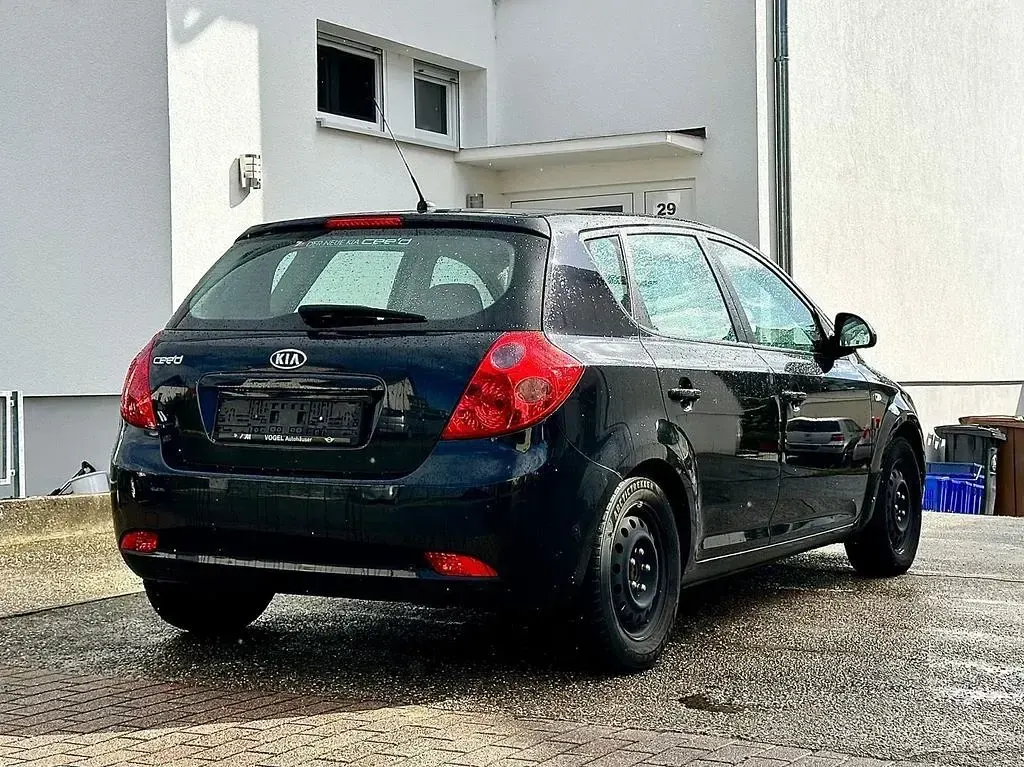 Gebraucht Kia Ceed EX 126 PS (92 kW) 2007 Schwarz Kleinwagen