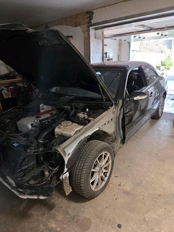 Gebraucht Mercedes CLK200 165 PS (121 kW) 2000 Schwarz Coupé