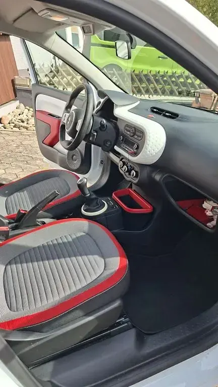 Używany Renault Twingo Experience 69 KM (50 kW) 2016 Biały Hatchback