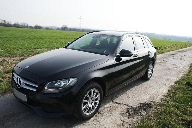 Gebraucht Mercedes C220 170 PS (125 kW) 2016 Schwarz Kombi