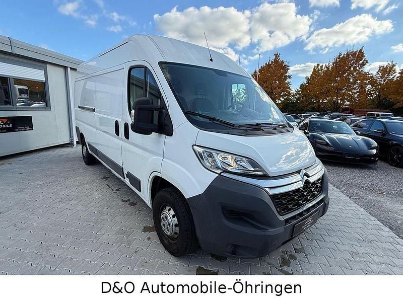 Rot Gebraucht 2017 Citroën Jumper Profi Van / Kleinbus | 12.990 € (Superpreis) - Bild 1/4