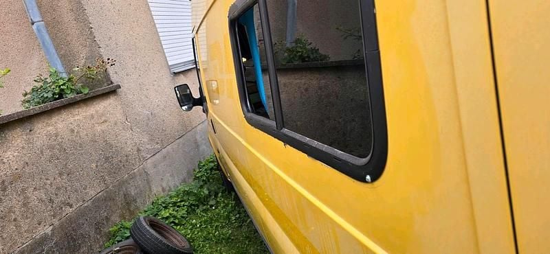 Gebraucht Ford Transit 100 PS (73 kW) 2014 Gelb Van / Kleinbus