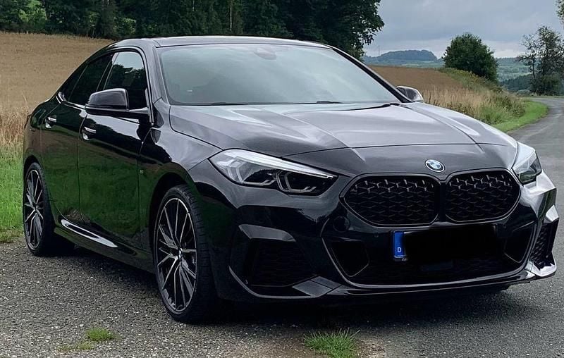 Schwarz Gebraucht 2021 BMW M235 Sport Line Coupé | 34.350 € (Fairer Preis) - Bild 1/4